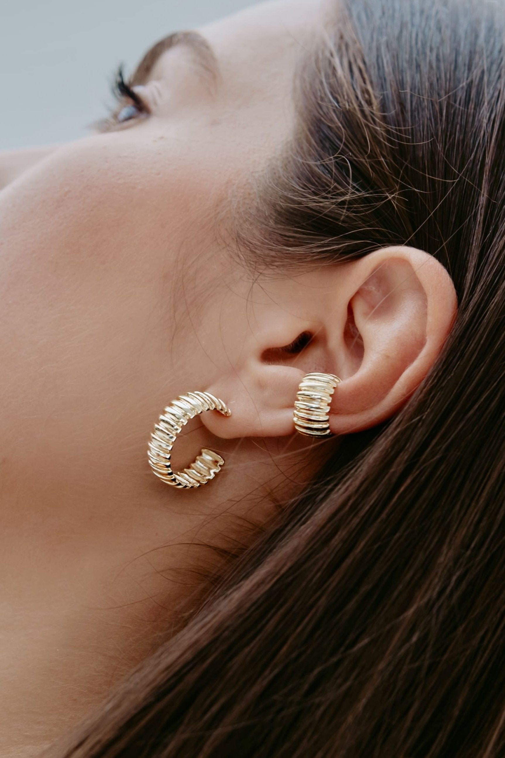 PIERCING SCALA DOURADO